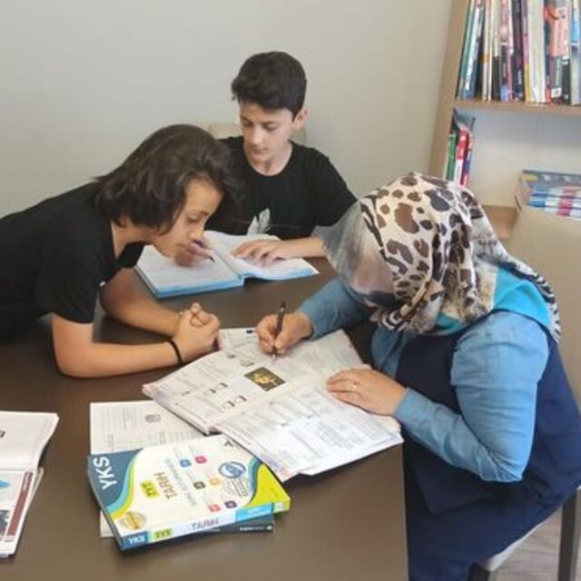 3 çocuk annesi, üniversite hayaline kavuştu