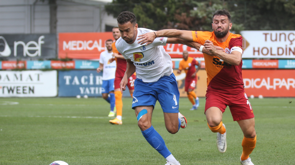 Aslan'dan kötü prova!