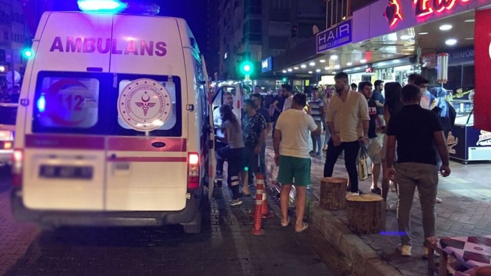 Arkadaşlar arasında bıçaklı kavga: 1 ölü, 1 yaralı