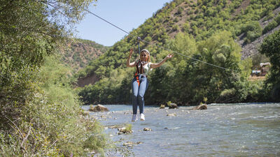 Munzur Çayı üzerine kuruldu! İlgi görüyor