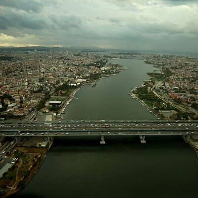Okulun ilk günü İstanbul'nun trafikle imtihanı!