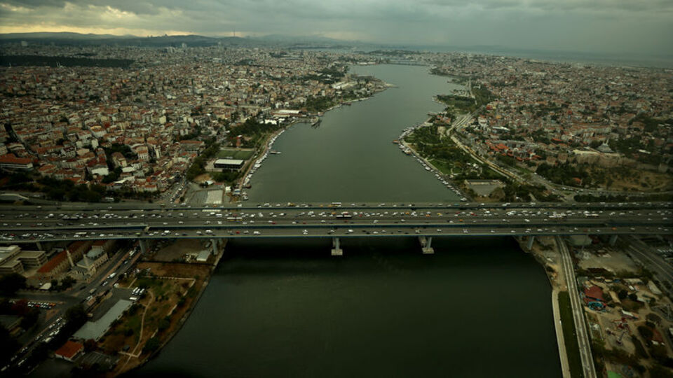 Okulun ilk günü İstanbul'nun trafikle imtihanı!