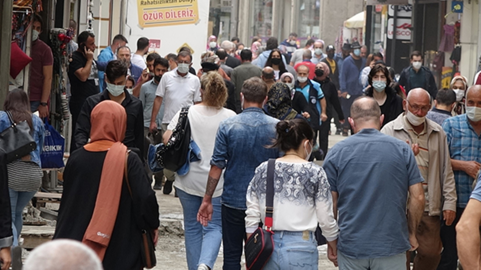 Trabzon'da maske unutuldu
