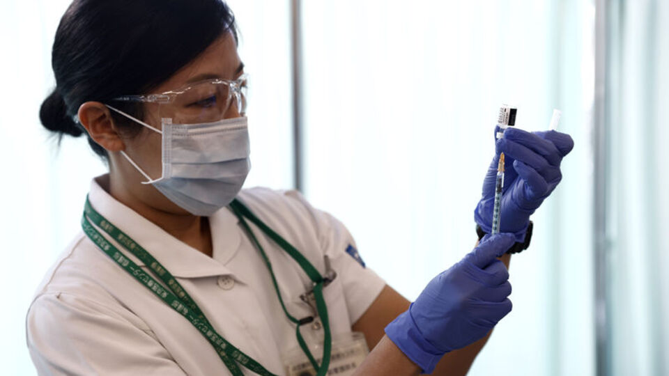 EMA, Pfizer-BioNTech aşısının 3. doz talebini değerlendiriyor