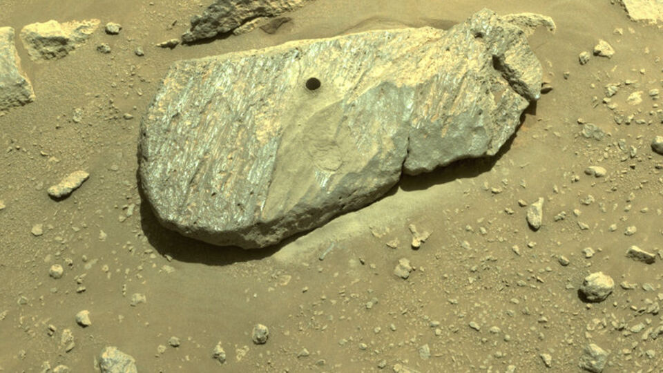 NASA açıkladı! Mars'tan ilk kaya örneği alındı