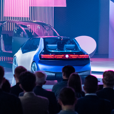 Geleceğin otomobilleri ortaya çıktı