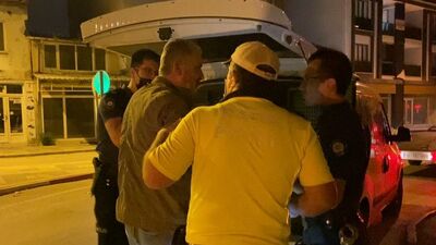 Alkollü sürücüden polise: "Hadi beni kelepçele"