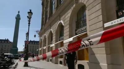 Paris'te ünlü kuyumcu soyuldu!