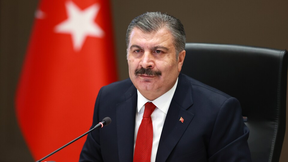 Sağlık Bakanı Fahrettin Koca'dan hatırlatma dozu uyarısı