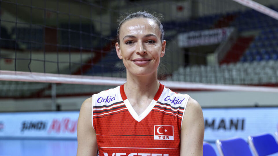 Eda Erdem Dündar tarihe geçti!