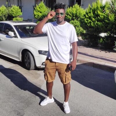 Aldığı telefonu iade etmek isterken öldürüldü