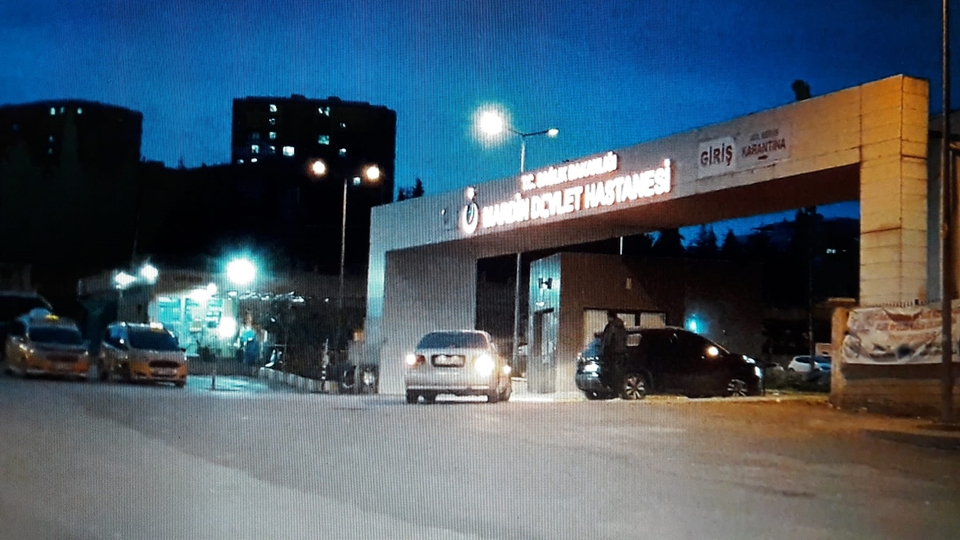 Teröristlerle çıkan çatışmada 1 polis yaralandı