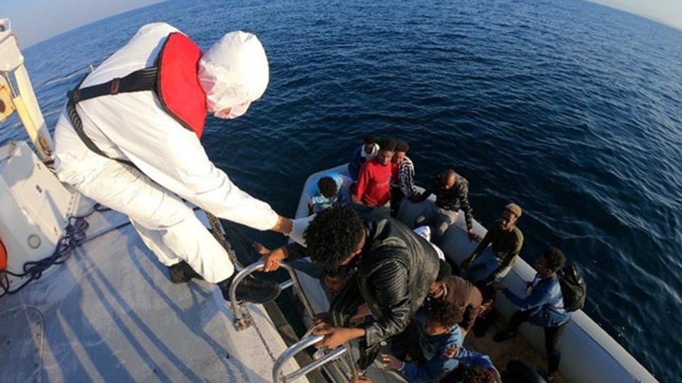 Kaçak göçmenleri Sahil Güvenlik kurtardı