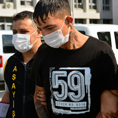 Dövmeleri yakalattı! Cezaevine gönderildi