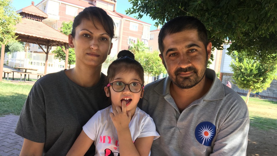 Mutlu Kukla Sendromundan muzdarip Melisa'nın ailesinin tek isteği...