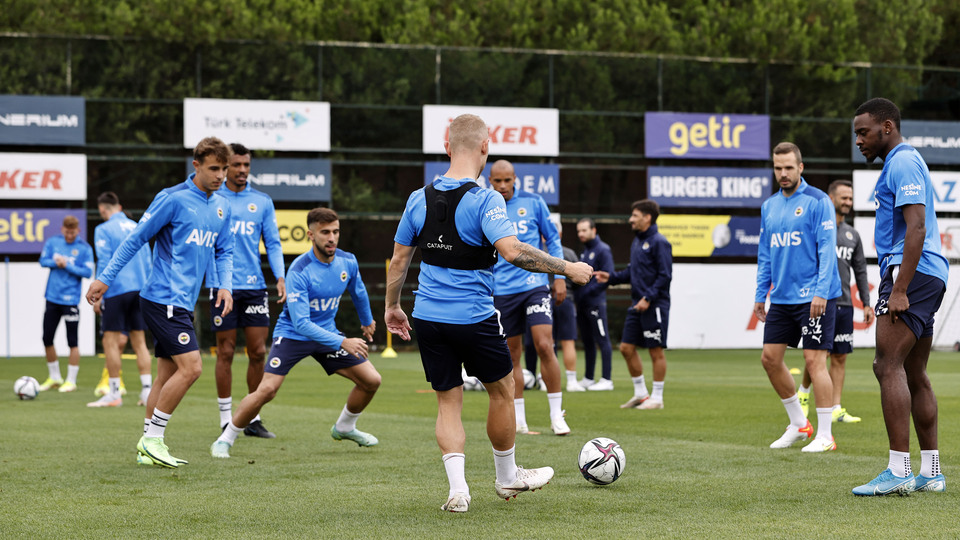 Fenerbahçe'de Novak takımla çalıştı