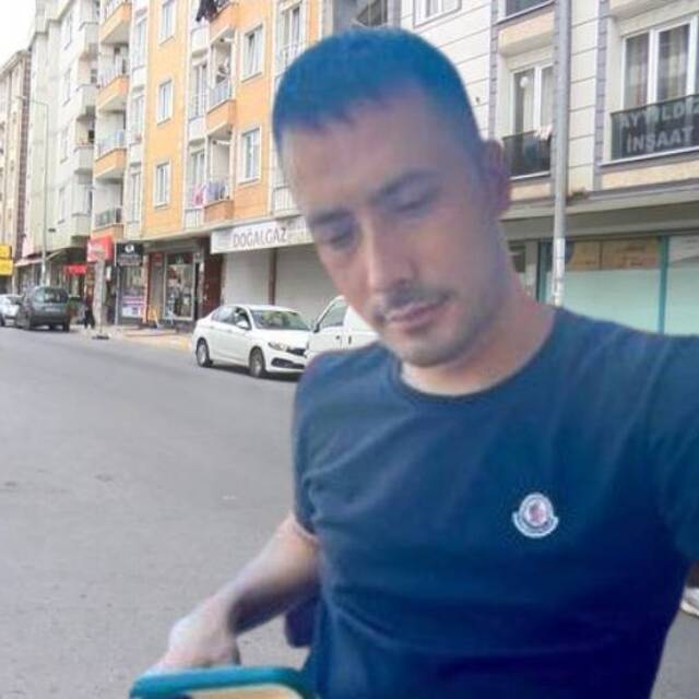 Yol kavgasında vahşet! Baltayla vurdu