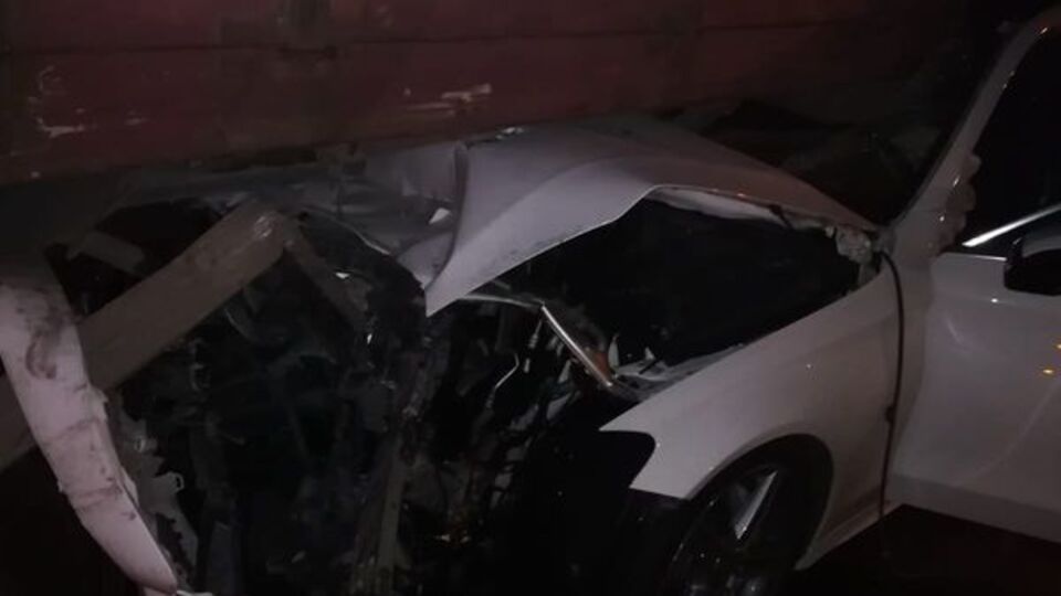 Otomobil TIR'a çarptı, 3 kardeş hayatını kaybetti