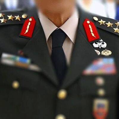 13 emekli generalin rütbeleri söküldü!