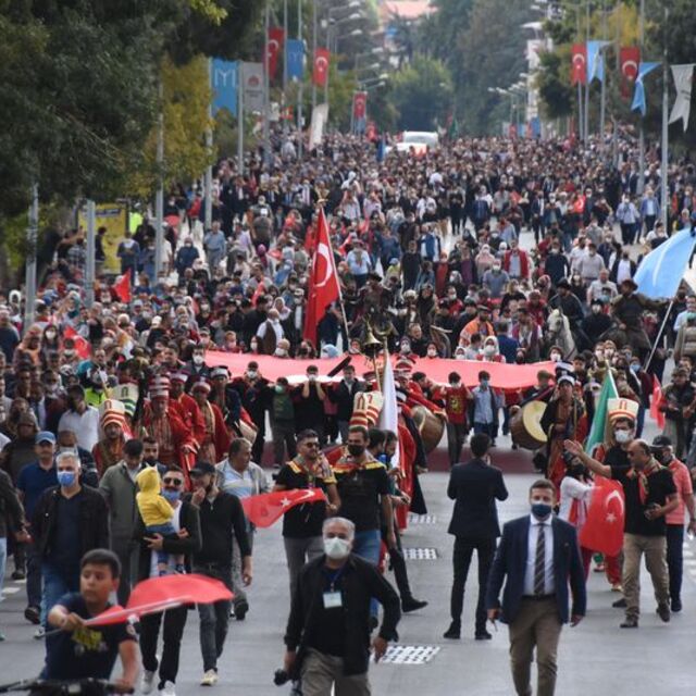Türkiye'nin dört bir yanından Söğüt'e geldiler
