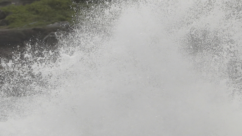 Tayvan'da Chantu Tayfunu alarmı