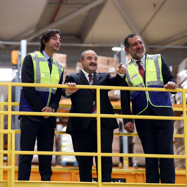 Bakan Varank'tan Hepsiburada'ya ziyaret