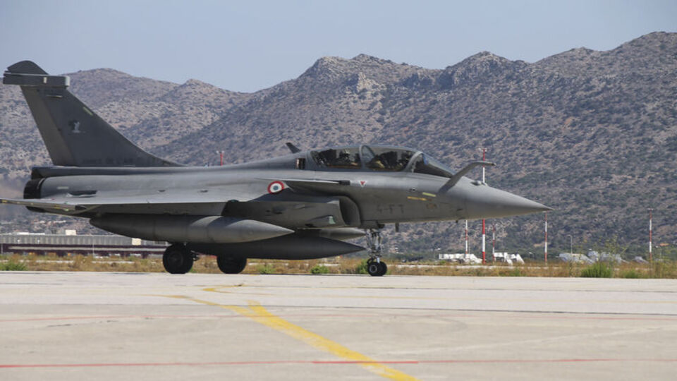 Yunanistan'dan savaş uçağı adımı!