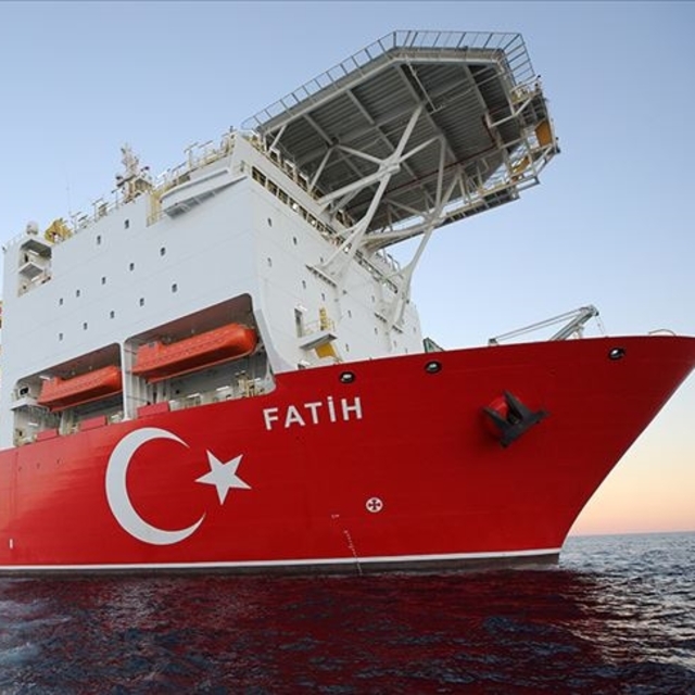 Fatih gemisi Türkali-5'te sondaja başladı