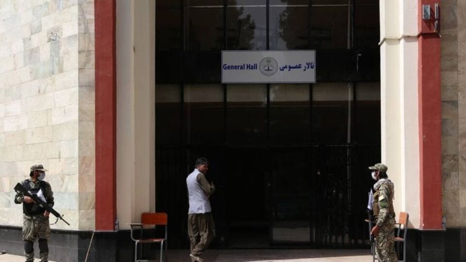 Afganistan'da üniversitelerdeki karma eğitim sona eriyor