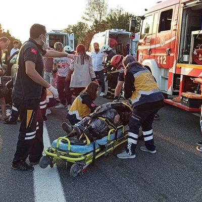 TEM otoyolunda feci kaza: 4 yaralı