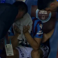 Abdülkadir Ömür gözyaşlarını tutamadı