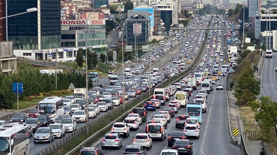 İstanbul'da pazartesi trafiği