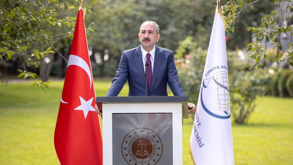 'Akıl ve vicdanınızı kiraya vermeyin'