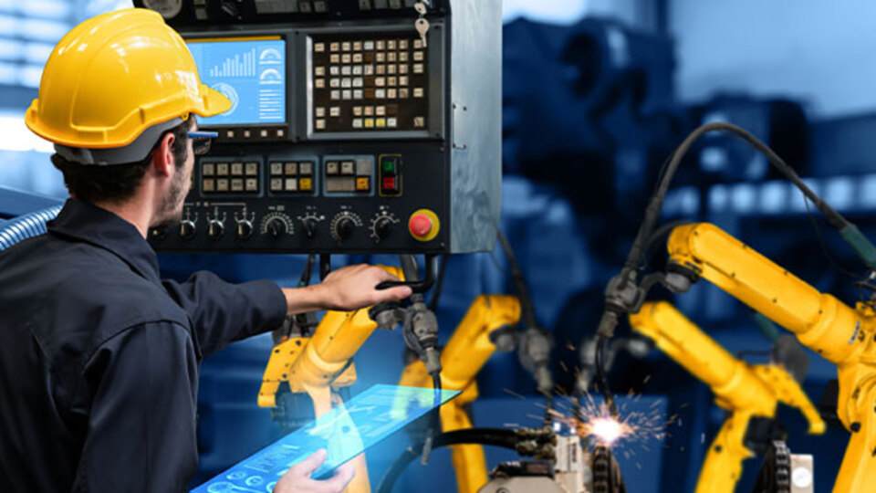 Sanayi üretimi temmuzda arttı