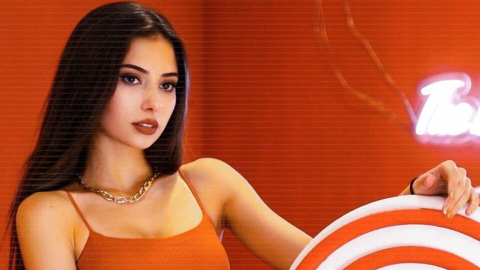 Fenomene savcılıktan 'uygunsuz fotoğraf' şoku!