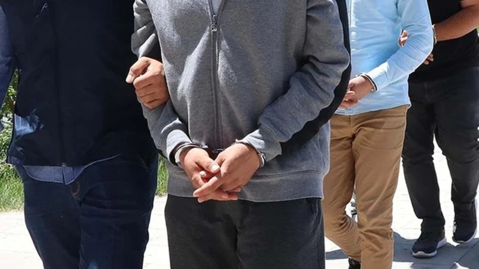 'Ucuz daire' vaadiyle dolandıran şebeke çökertildi