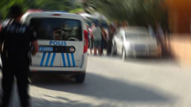 Çocuğun tabancayla oyunu feci bitti!