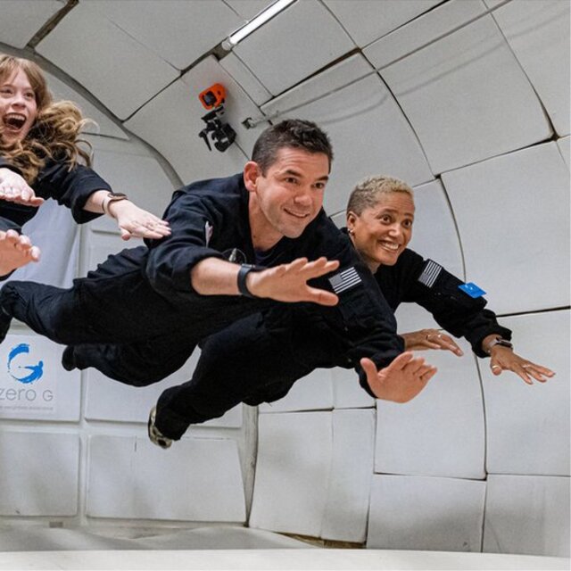 Dört amatör astronotun uzay yolculuğu için geri sayım başladı