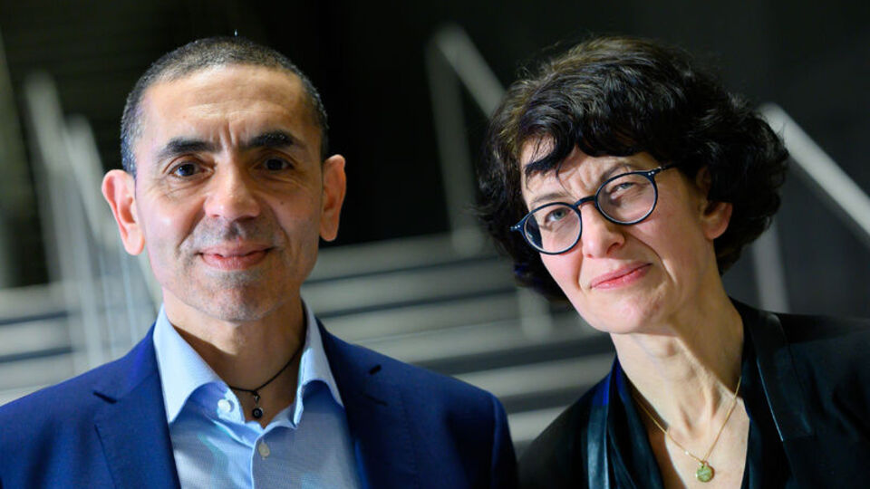 Prof. Dr. Şahin ve Dr. Türeci'den mutasyon açıklaması