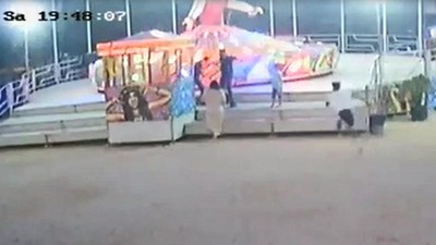 Balerine çocuğunu bindirmedi diye silah çekti!