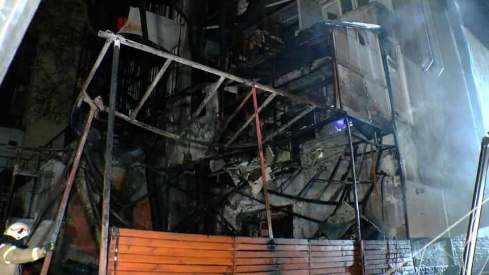 Restoran patlama sonrası alev alev yandı