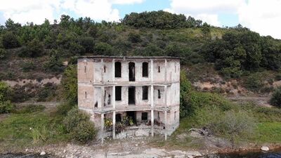 Tarihi konağı define uğruna harabeye çevirdiler