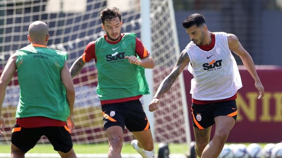 Galatasaray ara vermedi