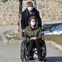 'Ayrılırsan 2,5 liralık kurşuna bakar' demiş