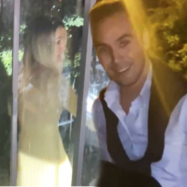 'Hanımefendiler arkadaşım'