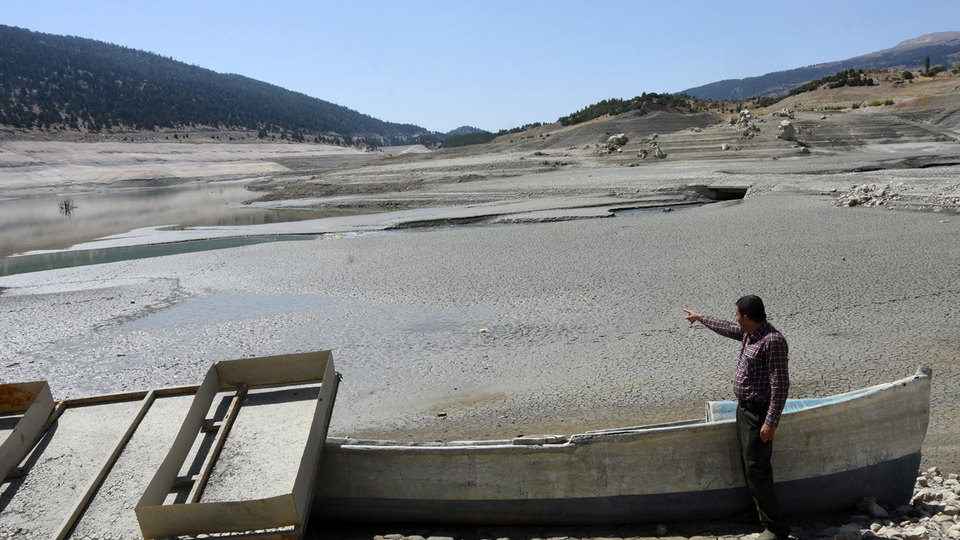 Çayboğazı Barajı'nın dibi göründü!