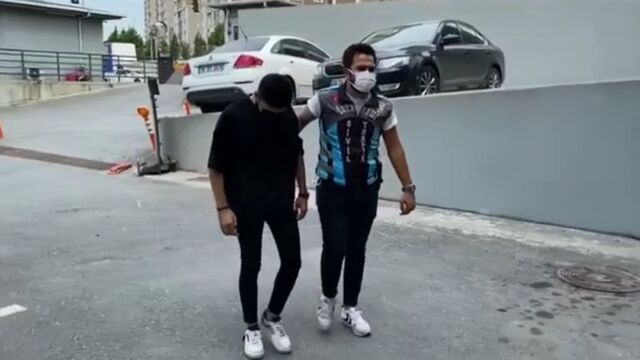 Makas atan maganda ehliyetinden oldu