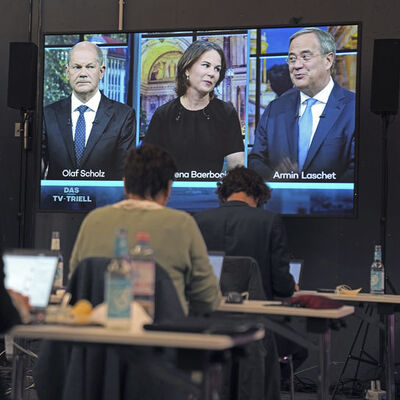 Almanya'da başbakanlık yarışında son canlı yayın