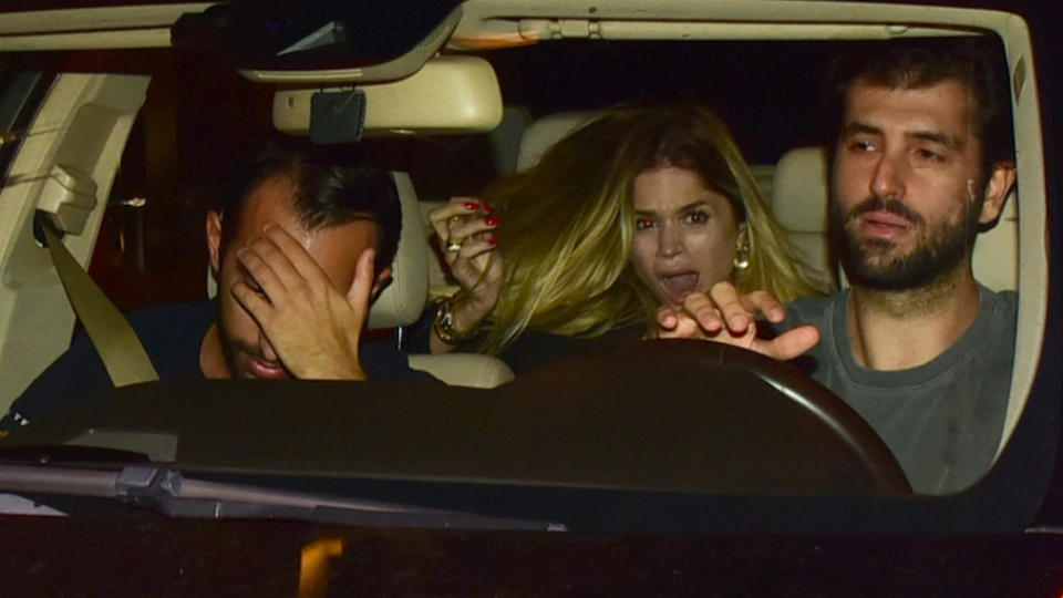 "Sil o fotoğrafları!"