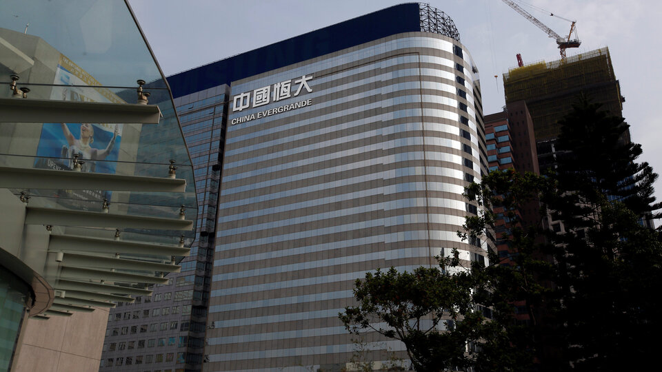 Çinli dev borsaları salladı